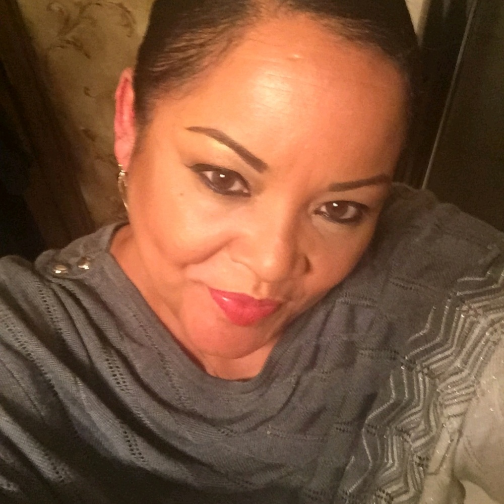 Meet your Posher, Juanita